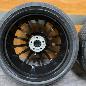 Nieuwe set OZ Racing Superturismo Evoluzione Gloss Black ET44 8,5×19 W01852209M4